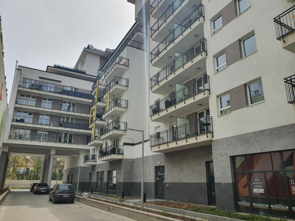 Park West Apartment - Free Parking Budapest Exterior foto